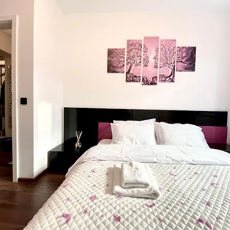 Ayana Apartment *